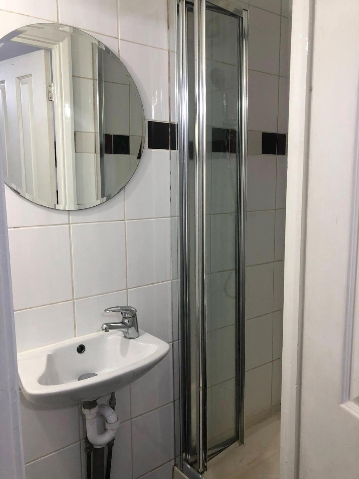 Saji Hotel Ilford Kültér fotó