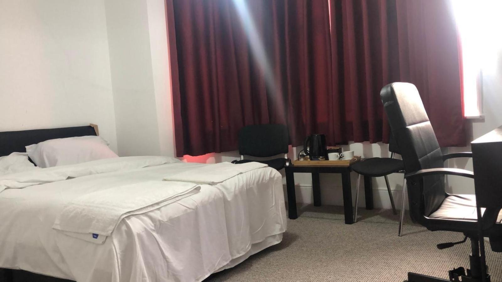 Saji Hotel Ilford Kültér fotó