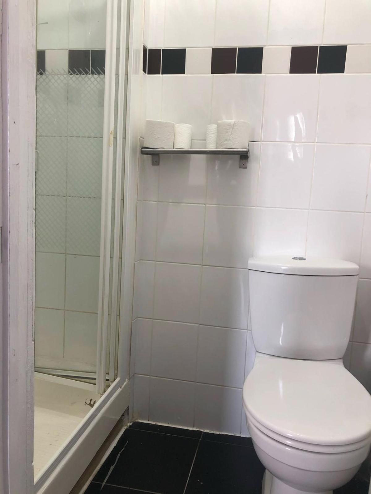 Saji Hotel Ilford Kültér fotó
